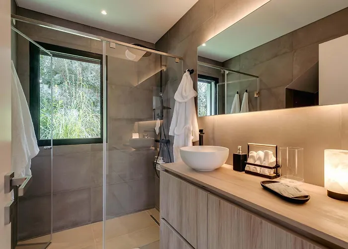 Feriehus Ocean & Pool Retreat By Hostwise *