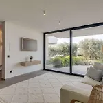 Ocean & Pool Retreat By Hostwise Amoreira (Leiria)