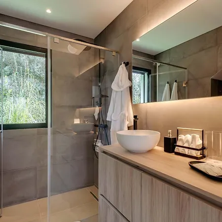 Casa vacanze Ocean & Pool Retreat By Hostwise *