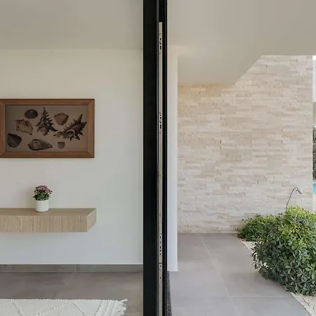 Ocean & Pool Retreat By Hostwise Holiday home *