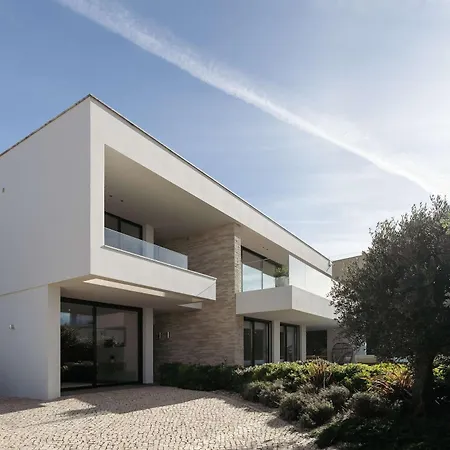 Ocean & Pool Retreat By Hostwise Amoreira (Leiria)
