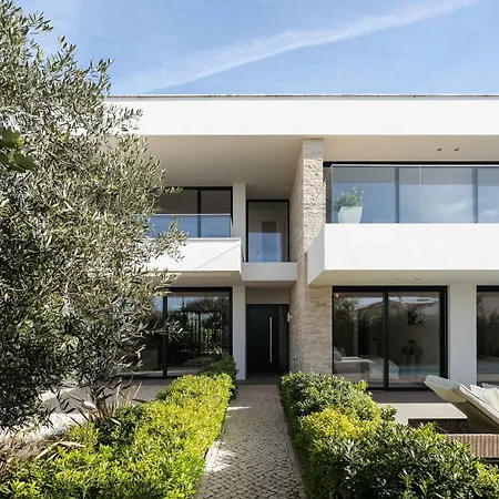 Ocean & Pool Retreat By Hostwise Holiday home Amoreira (Leiria)