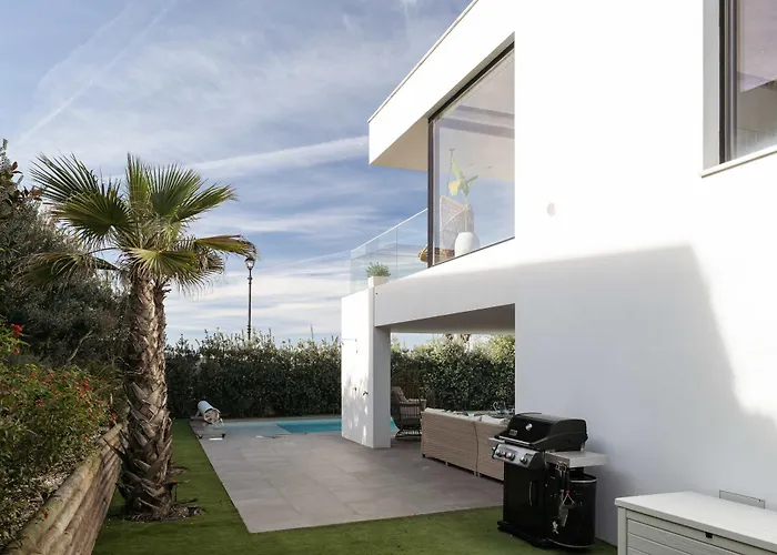 Ocean & Pool Retreat By Hostwise * Amoreira (Leiria)