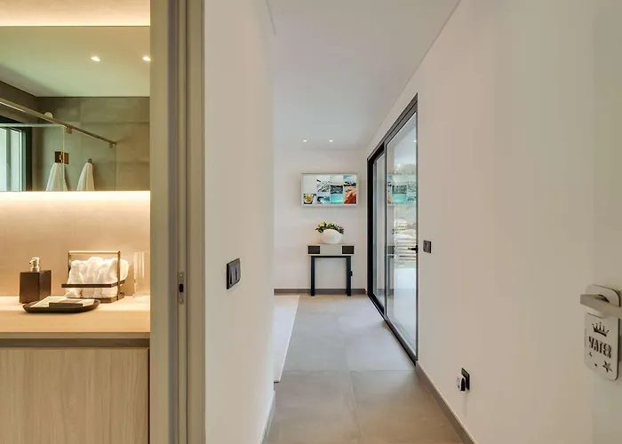 Ocean & Pool Retreat By Hostwise Amoreira (Leiria)