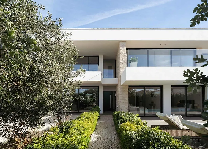 Ocean & Pool Retreat By Hostwise 펜션 Amoreira (Leiria)